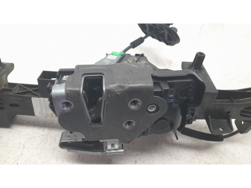 Recambio de cerradura puerta delantera derecha para ford kuga iii referencia OEM IAM 2066073  10610500120/DLF810027HQ/CRD-FRD-60