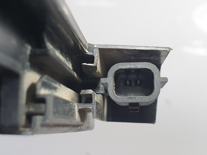 Recambio de cerradura puerta trasera derecha para dacia duster iii eco-g 100 essential referencia OEM IAM 825022783R  