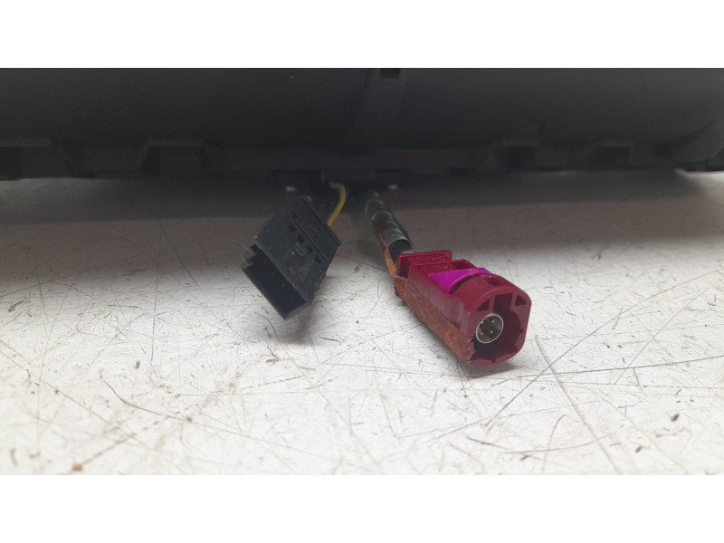 Recambio de pantalla multifuncion para bmw z4 roadster (e89) sdrive 23 i referencia OEM IAM 65509202146 031603 
