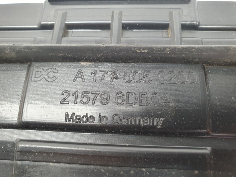 Recambio de canalizador de aire para mercedes-benz eqb (x243) eqb 250+ (243.602) referencia OEM IAM A1775050200  