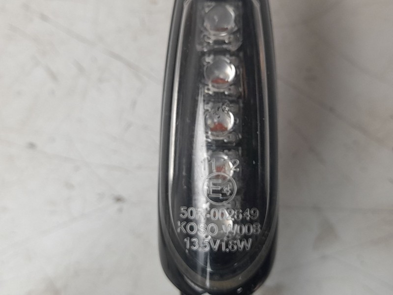 Recambio de piloto delantero izquierdo para triumph street triple 765 rs street triple 765 rs referencia OEM IAM T2707333  