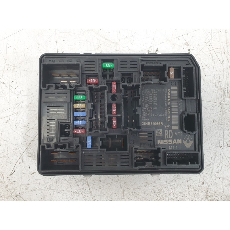 Recambio de caja reles / fusibles para dacia sandero iii 1.0 tce 90 eco-g referencia OEM IAM 284B71965R  