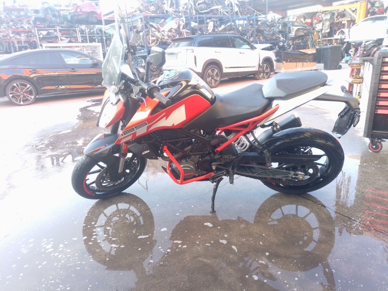 ktm duke del año 2020