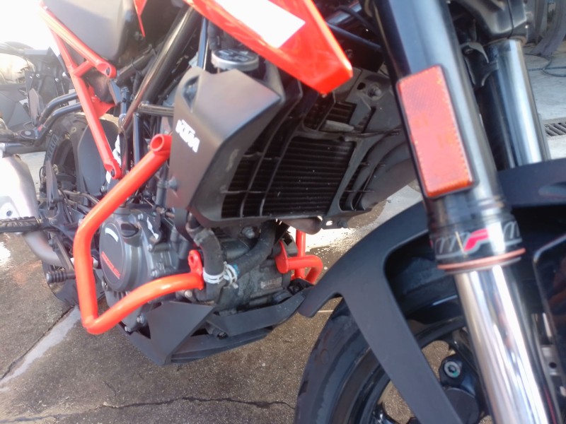 Recambio de moldura para ktm duke 125 duke referencia OEM IAM   