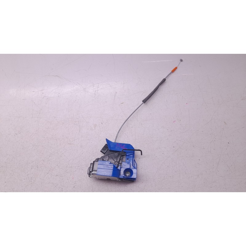 Recambio de cerradura puerta delantera izquierda para hyundai bayon 1.2 mpi 79 cv maxx (2024) referencia OEM IAM 81310Q0000  