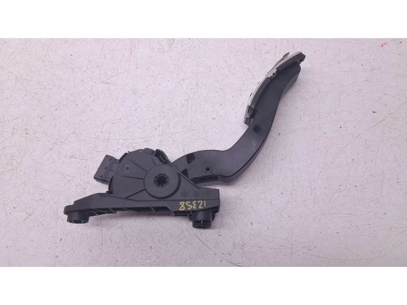 Recambio de potenciometro pedal para hyundai bayon 1.2 mpi 79 cv maxx (2024) referencia OEM IAM 327001RXXX 327001R500 
