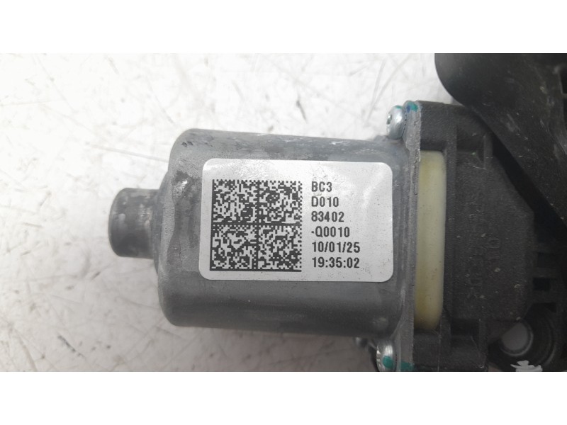 Recambio de elevalunas trasero derecho para hyundai bayon 1.2 mpi 79 cv maxx (2024) referencia OEM IAM 83404Q0010  