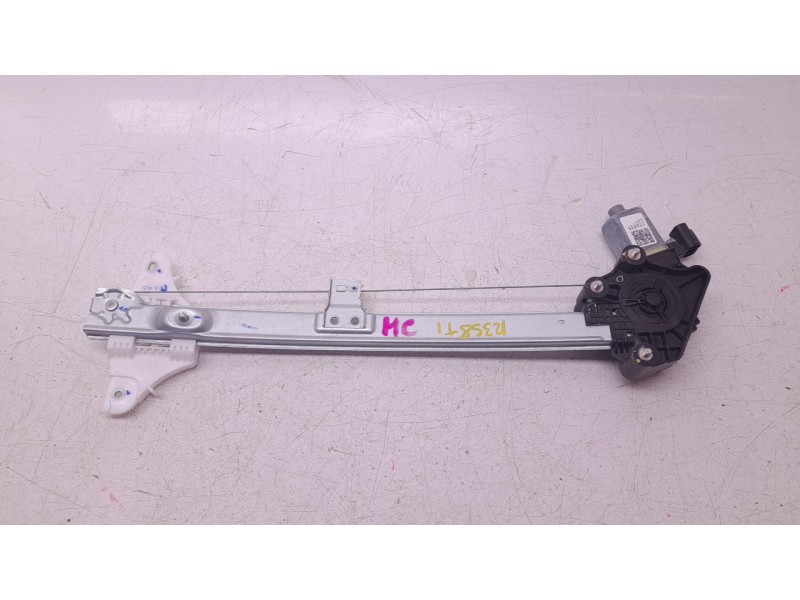 Recambio de elevalunas trasero izquierdo para hyundai bayon 1.2 mpi 79 cv maxx (2024) referencia OEM IAM 83403Q0010  