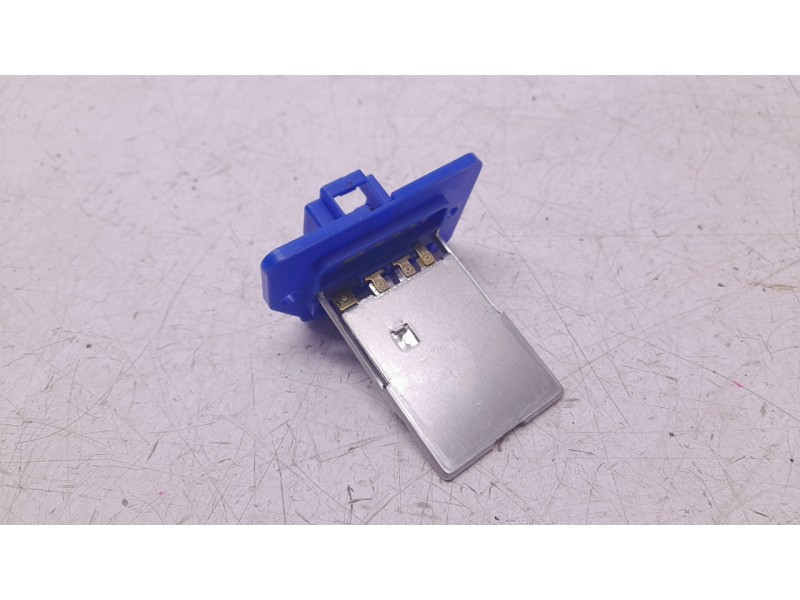 Recambio de resistencia calefaccion para hyundai bayon 1.2 mpi 79 cv maxx (2024) referencia OEM IAM 97128Q0000  