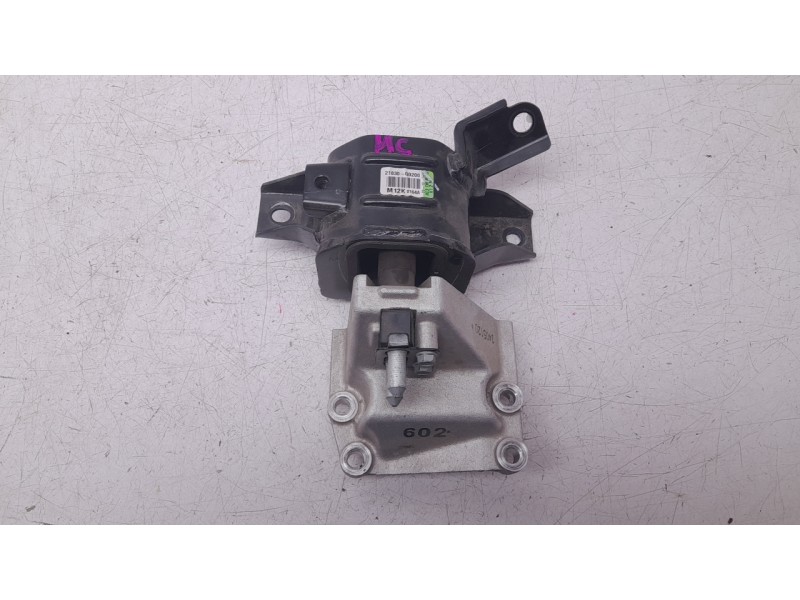 Recambio de soporte motor izquierdo para hyundai bayon 1.2 mpi 79 cv maxx (2024) referencia OEM IAM 21830Q0200  