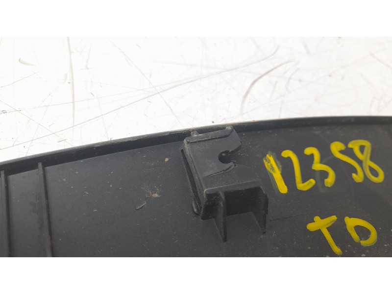 Recambio de aletin trasero derecho para hyundai bayon 1.2 mpi 79 cv maxx (2024) referencia OEM IAM 87742Q0400  