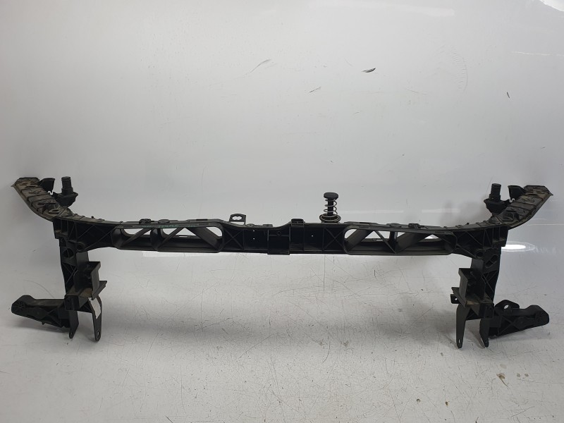 Recambio de travesaño superior para mercedes-benz eqb (x243) eqb 250+ (243.602) referencia OEM IAM A2476207200  ME7043201
