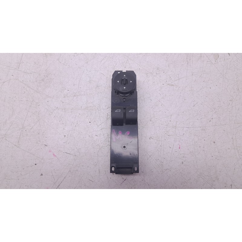 Recambio de mando elevalunas delantero izquierdo para ford transit courier b460 furgoneta/monovolumen 1.5 tdci referencia OEM IA