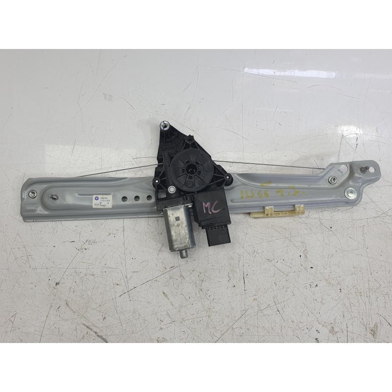 Recambio de elevalunas delantero izquierdo para opel crossland x / crossland (p17, p2qo) 1.2 (75) referencia OEM IAM 39227501 01