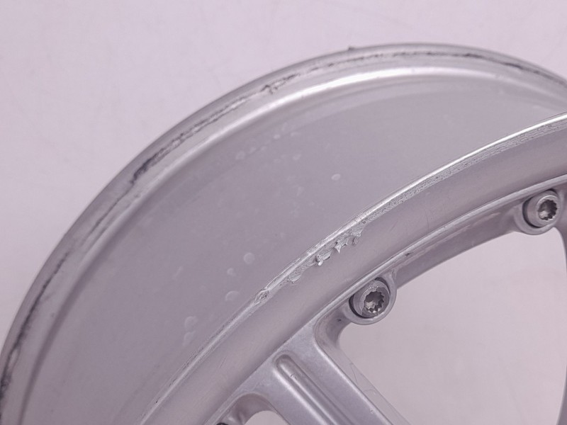 Recambio de llanta para porsche 911 descapotable (996) 3.4 carrera 4 referencia OEM IAM 99636213455  