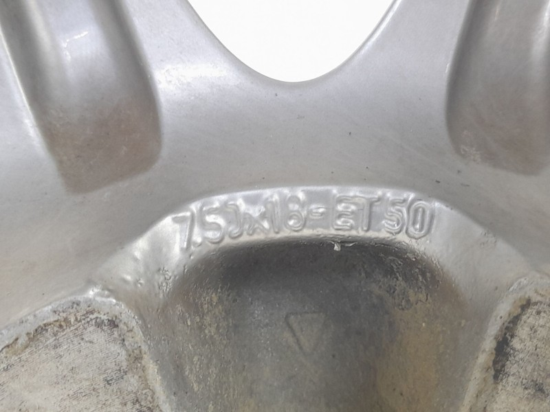 Recambio de llanta para porsche 911 descapotable (996) 3.4 carrera 4 referencia OEM IAM 99636213455  