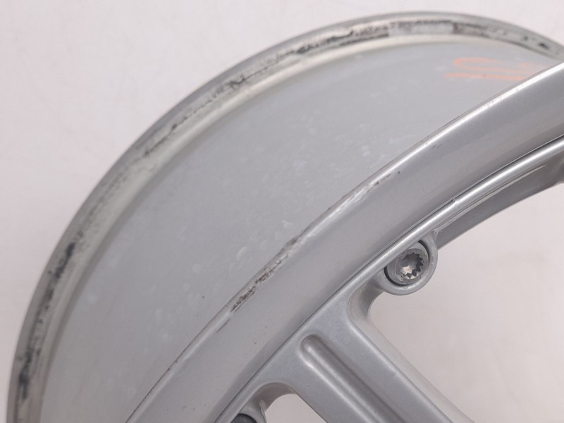 Recambio de llanta para porsche 911 descapotable (996) 3.4 carrera 4 referencia OEM IAM 99636213455  