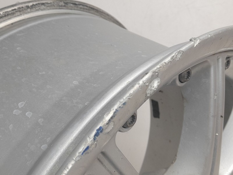 Recambio de llanta para porsche 911 descapotable (996) 3.4 carrera 4 referencia OEM IAM 99636214050  