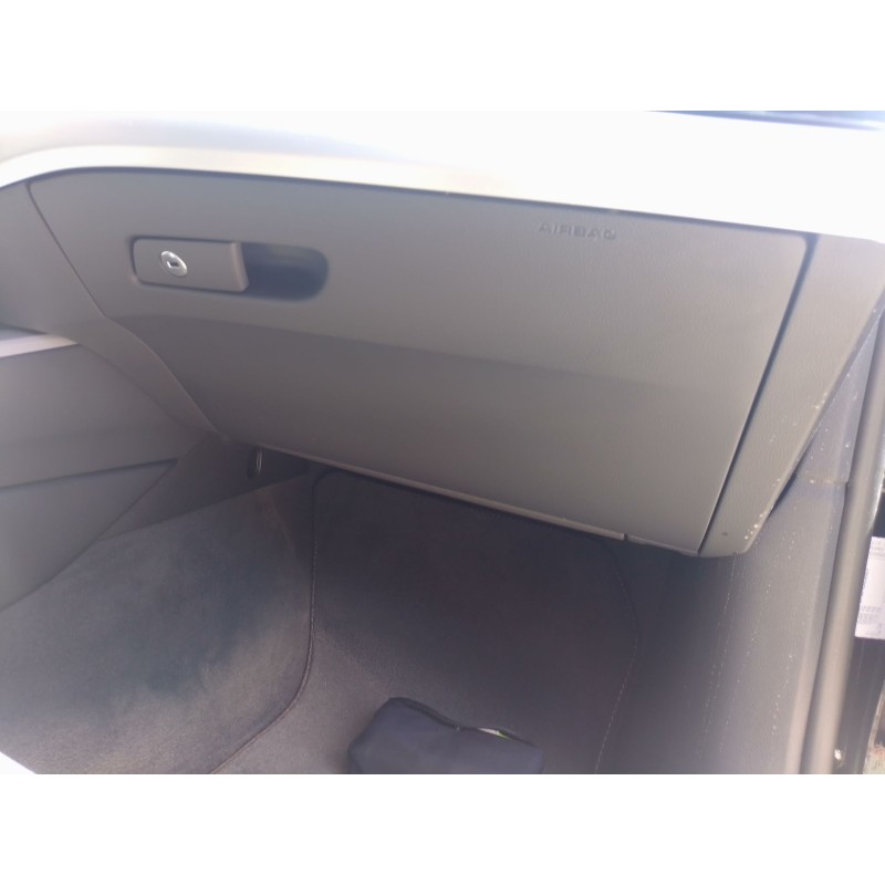 Recambio de guantera para audi a5 sportback (f5a, f5f) 40 tfsi mild hybrid referencia OEM IAM   