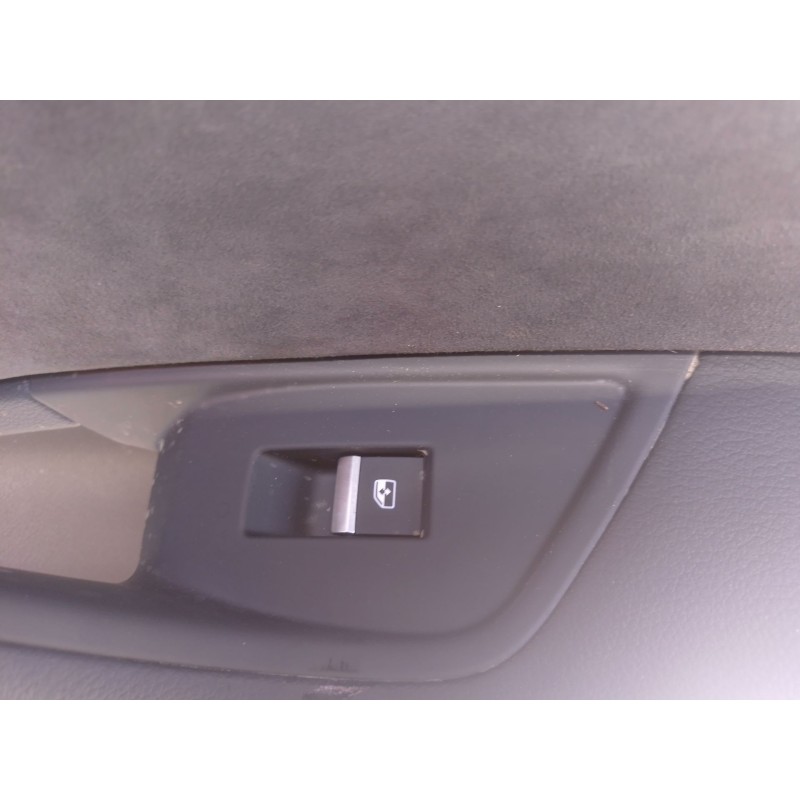 Recambio de mando elevalunas trasero derecho para audi a5 sportback (f5a, f5f) 40 tfsi mild hybrid referencia OEM IAM   