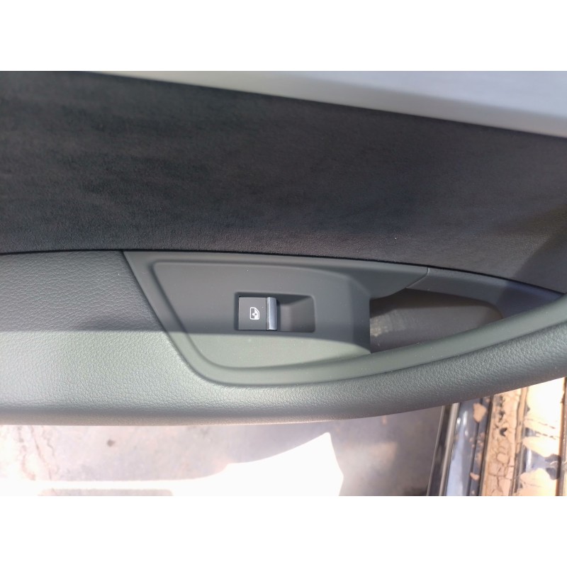Recambio de mando elevalunas trasero izquierdo para audi a5 sportback (f5a, f5f) 40 tfsi mild hybrid referencia OEM IAM   