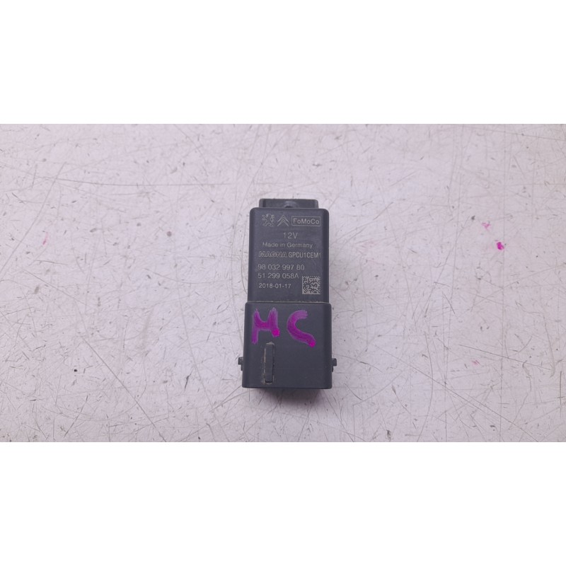 Recambio de rele para ford transit courier b460 furgoneta/monovolumen 1.5 tdci referencia OEM IAM 9803299780 GPCU1CEM1 