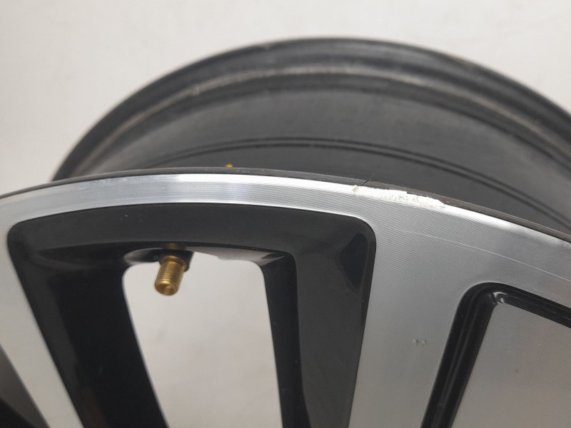 Recambio de llanta para citroën c4 grand picasso ii (da_, de_) 1.2 thp 130 referencia OEM IAM 96770903XY  