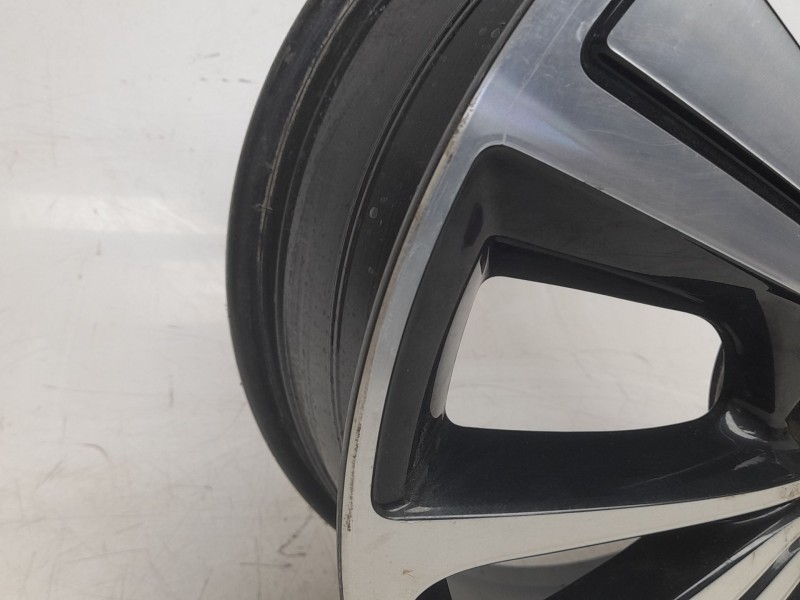 Recambio de llanta para citroën c4 grand picasso ii (da_, de_) 1.2 thp 130 referencia OEM IAM 96770903XY  