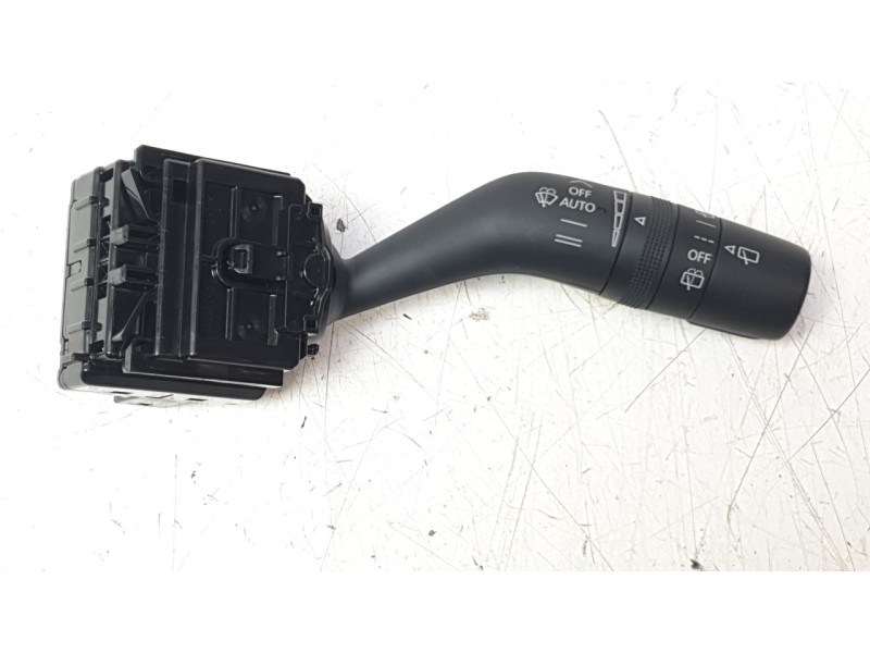 Recambio de mando limpia para mazda 3 hatchback (bp) 2.0 skyactiv-g m hybrid referencia OEM IAM BDENA1F  