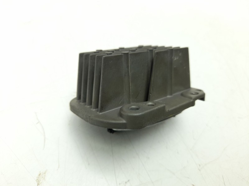 Recambio de centralita luces para lynk & co 01 phev referencia OEM IAM B715380A  