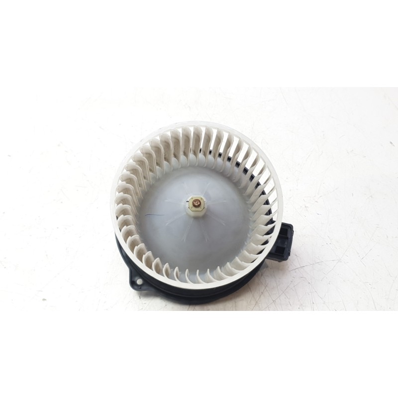 Recambio de ventilador calefaccion para mazda 3 hatchback (bp) 2.0 skyactiv-g m hybrid referencia OEM IAM BDGF61B10  
