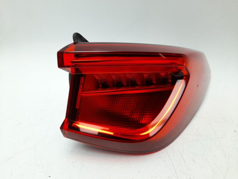 Recambio de piloto trasero derecho para seat leon (kl1, klg) 1.0 tsi referencia OEM IAM 5FA945096  103F21391770/16852142/9021060