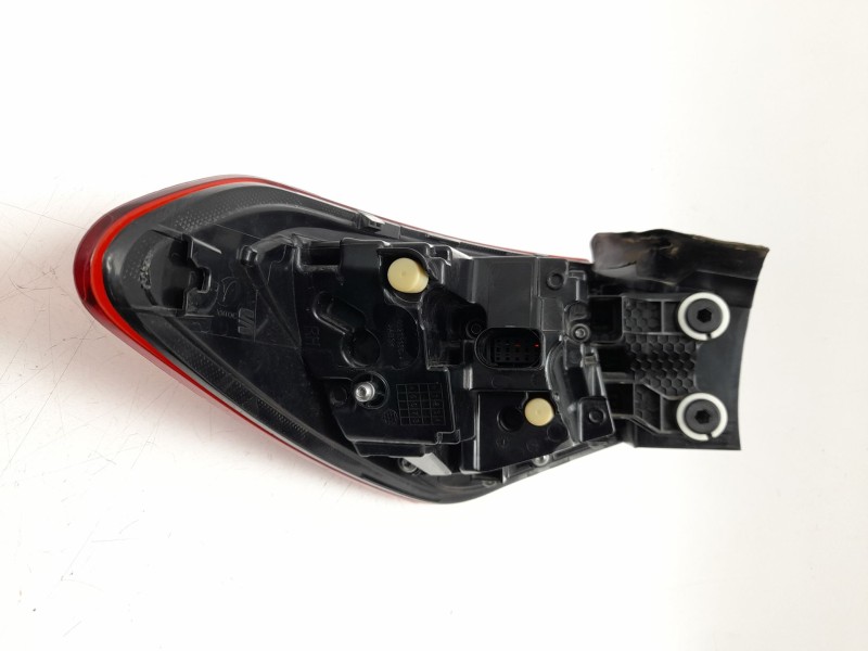 Recambio de piloto trasero derecho para seat leon (kl1, klg) 1.0 tsi referencia OEM IAM 5FA945096  103F21391770/16852142/9021060