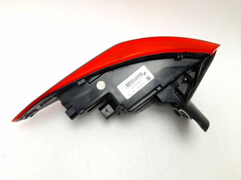 Recambio de piloto trasero derecho para seat leon (kl1, klg) 1.0 tsi referencia OEM IAM 5FA945096  103F21391770/16852142/9021060
