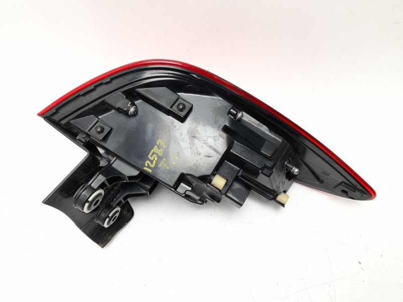 Recambio de piloto trasero derecho para seat leon (kl1, klg) 1.0 tsi referencia OEM IAM 5FA945096  103F21391770/16852142/9021060