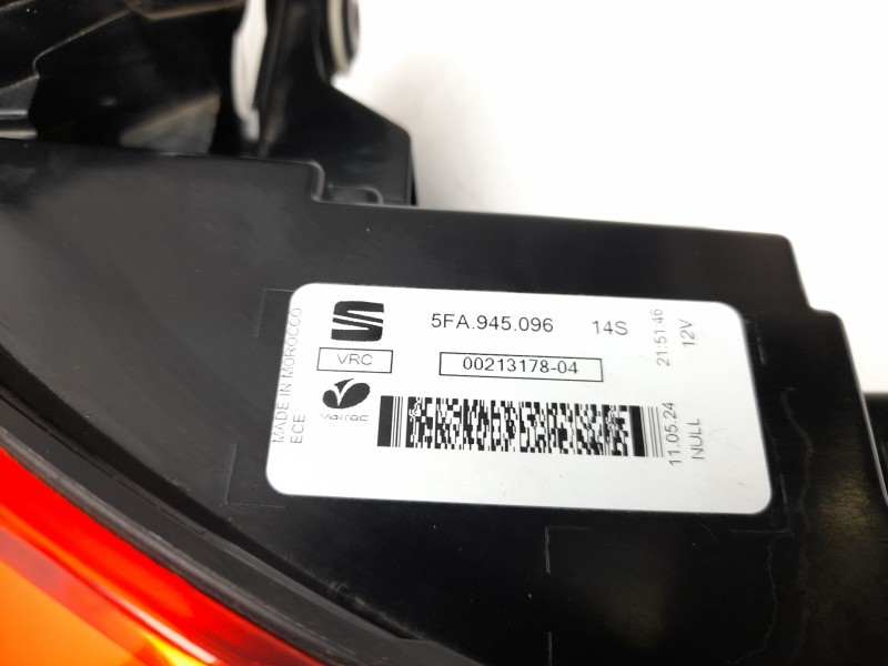 Recambio de piloto trasero derecho para seat leon (kl1, klg) 1.0 tsi referencia OEM IAM 5FA945096  103F21391770/16852142/9021060