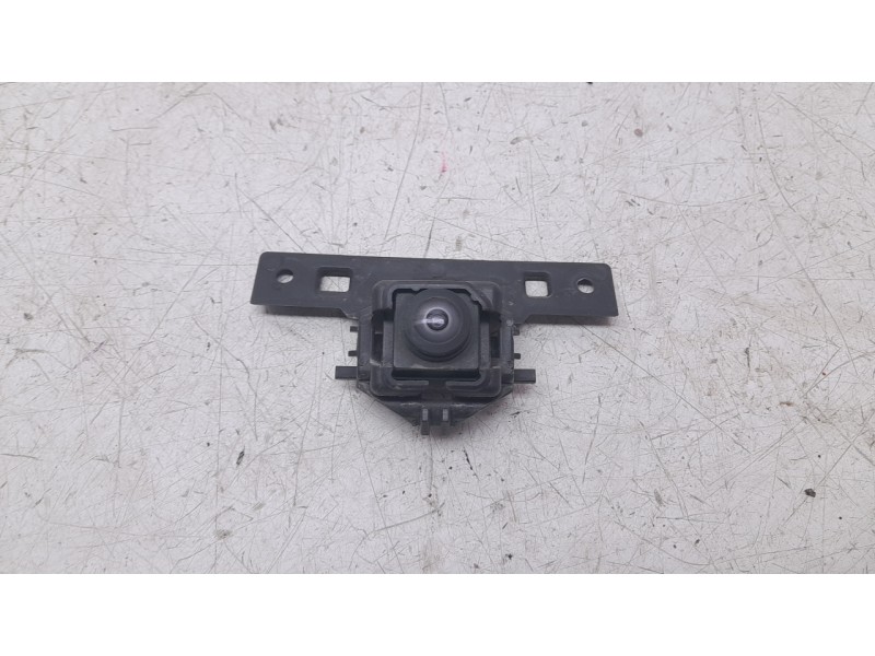 Recambio de camara vision trasera para lynk & co 01 phev referencia OEM IAM 8894072403  