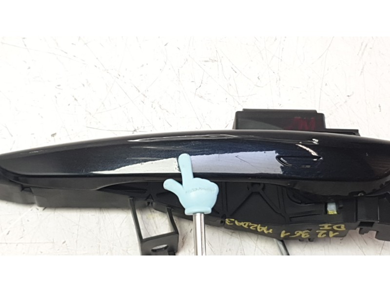 Recambio de maneta exterior delantera izquierda para mazda 3 hatchback (bp) 2.0 skyactiv-g m hybrid referencia OEM IAM BDGG59410