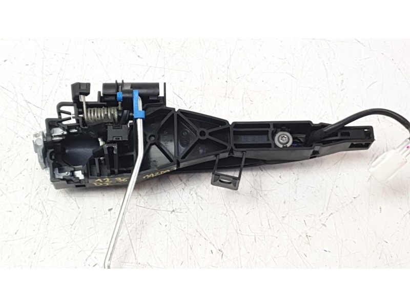 Recambio de maneta exterior delantera izquierda para mazda 3 hatchback (bp) 2.0 skyactiv-g m hybrid referencia OEM IAM BDGG59410