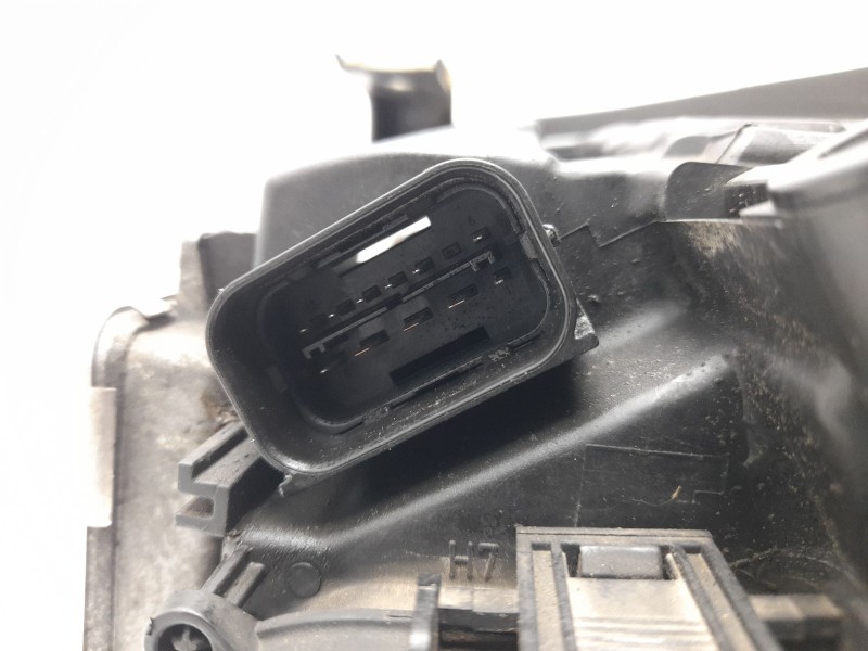 Recambio de faro derecho para bmw 3 (e90) 320 d referencia OEM IAM 63117161668  1101EL35687021/2100018/BM0244923
