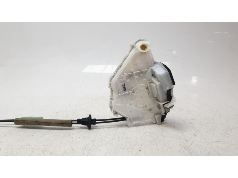Recambio de cerradura puerta delantera izquierda para mazda 3 hatchback (bp) 2.0 skyactiv-g m hybrid referencia OEM IAM BCJH5931