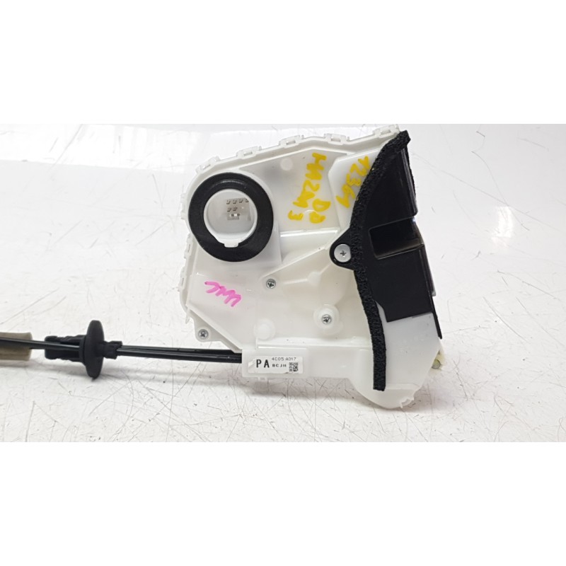 Recambio de cerradura puerta delantera derecha para mazda 3 hatchback (bp) 2.0 skyactiv-g m hybrid referencia OEM IAM BDMC58310 
