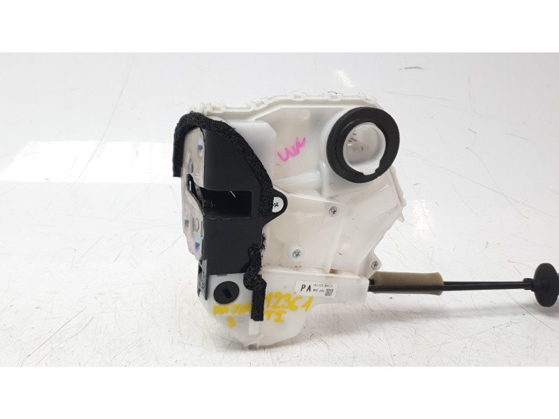 Recambio de cerradura puerta trasera izquierda para mazda 3 hatchback (bp) 2.0 skyactiv-g m hybrid referencia OEM IAM BDMC73310 