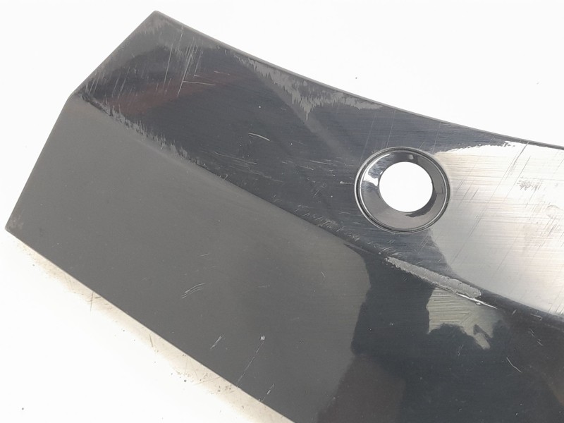 Recambio de aletin delantero derecho para kia ev9 100 gt-line awd referencia OEM IAM 87712DO110AHV  