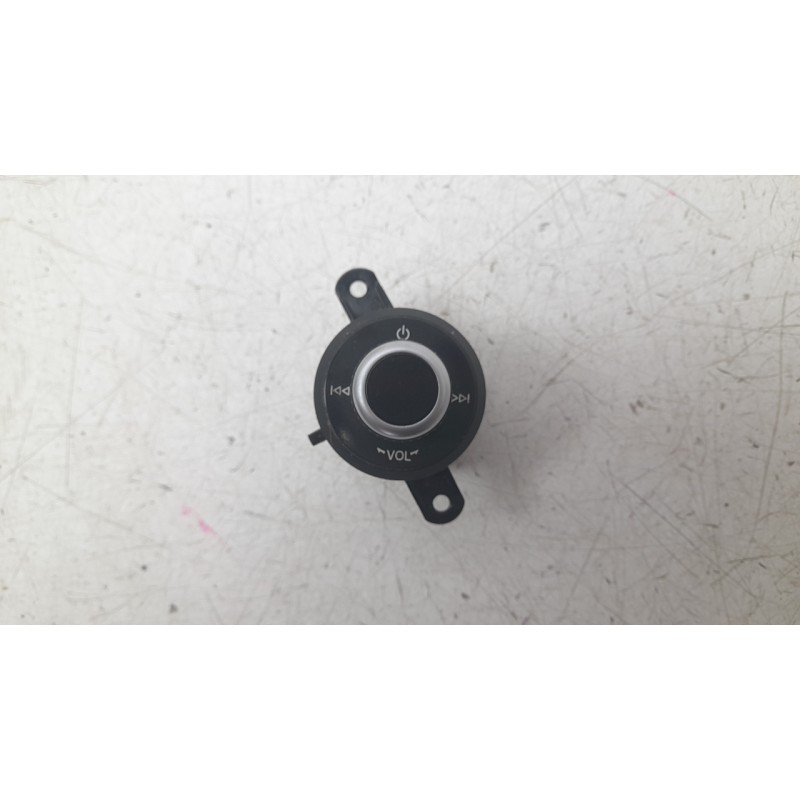 Recambio de mando multifuncion para alfa romeo giulia (952_) 2.2 d (952aem250, 952aea250) referencia OEM IAM 156107465  
