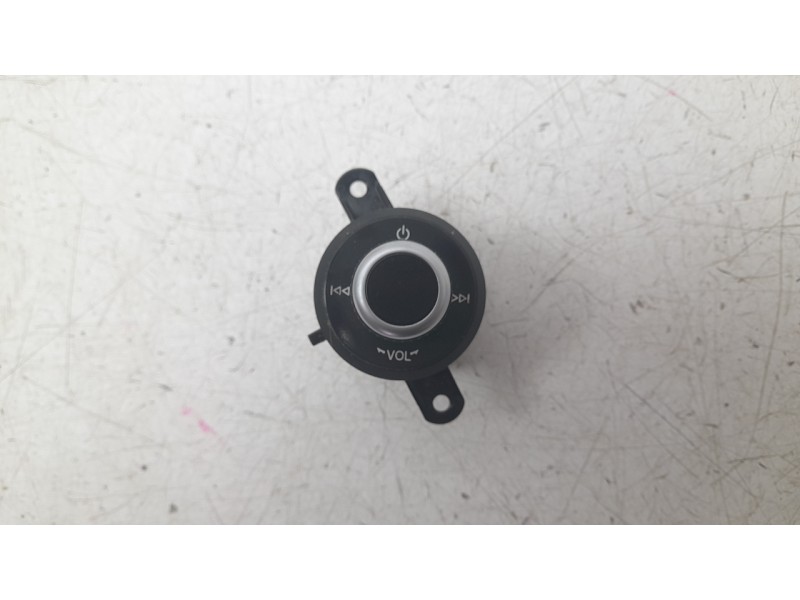 Recambio de mando multifuncion para alfa romeo giulia (952_) 2.2 d (952aem250, 952aea250) referencia OEM IAM 156107465  