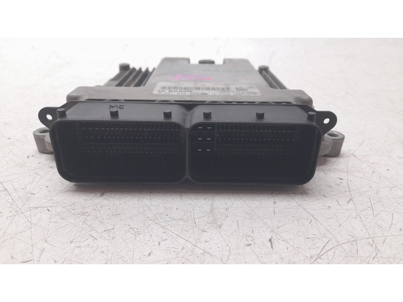 Recambio de centralita motor uce para alfa romeo giulia (952_) 2.2 d (952aem250, 952aea250) referencia OEM IAM 50543485 02810324