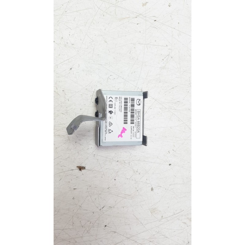 Recambio de antena para mazda 3 hatchback (bp) 2.0 skyactiv-g m hybrid referencia OEM IAM BHSA66B20A  