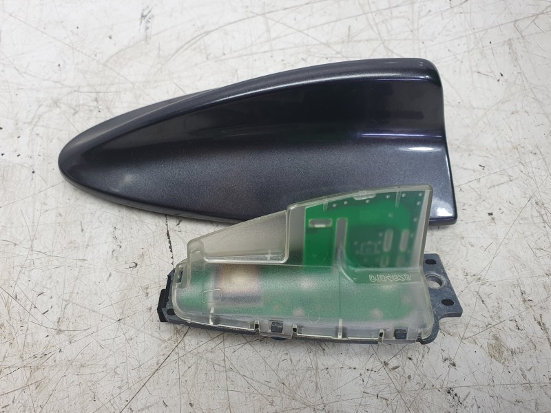Recambio de antena para bmw 3 (e90) 320 d referencia OEM IAM 30000776BF  