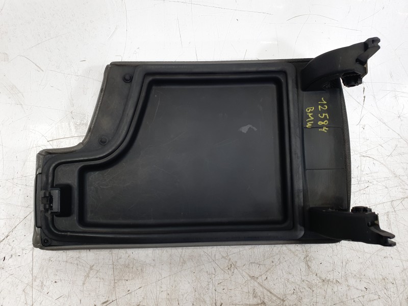 Recambio de apoyabrazos central para bmw 3 (e90) 320 d referencia OEM IAM 51169133804  EZCBM159